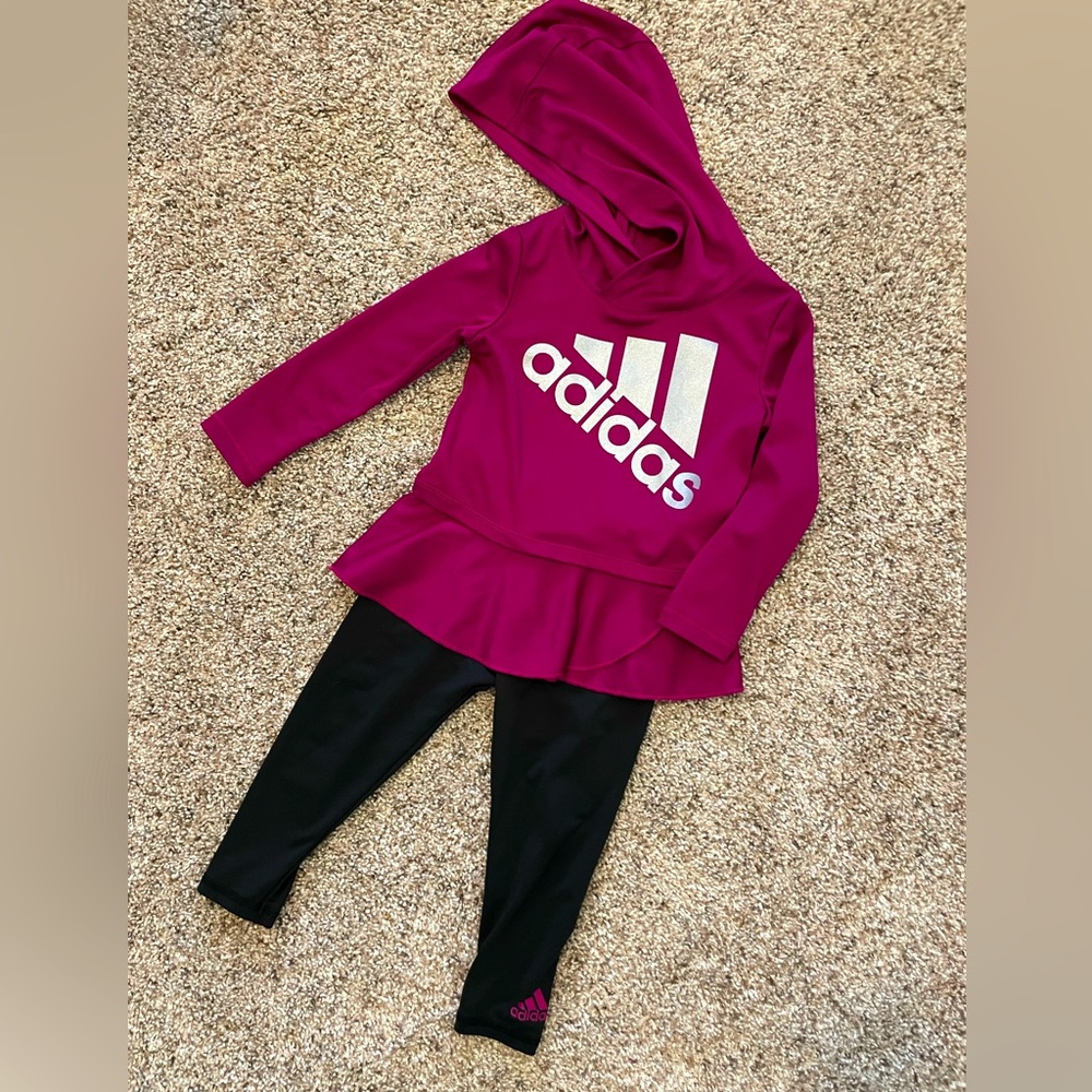 Adidas toddler girl 18M crew set in magenta